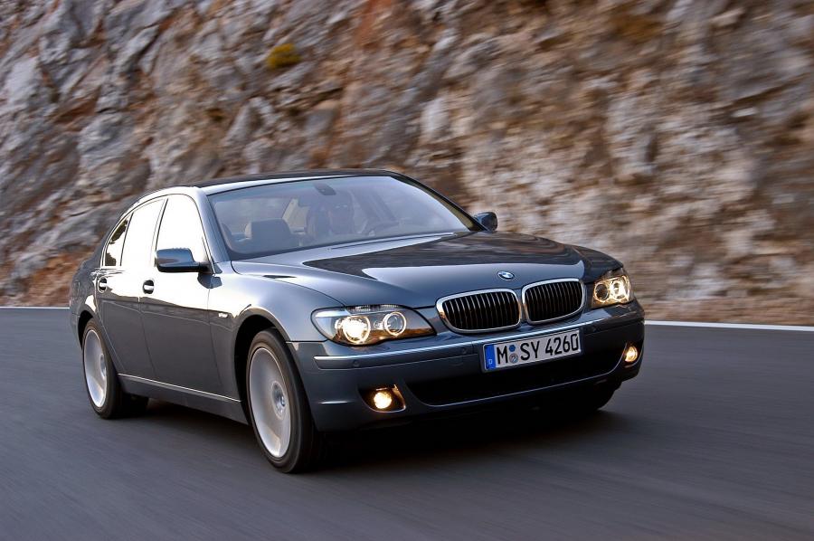  BMW 7-Series 2006 года  (фото 27 из 53)